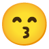 küssendes Gesicht mit lächelnden Augen